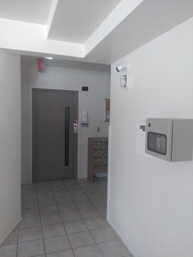 Apartamento Apto Na Praia De 1 Dormitorio Com Vista Pro Mar A Poucos Passos Da Areia Florianópolis Exterior foto